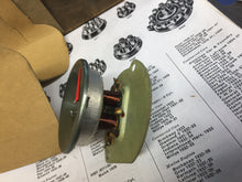 Charger l'image dans la galerie, Mopar NOS  1546529 DeSoto 1954  fuel gauge dash  54 Shipping include
