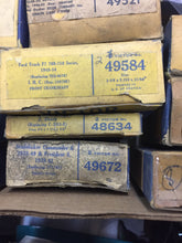 Charger l'image dans la galerie, Victor 49672 Studebaker 38 39 40 41 42 46 47 48 49 oil seal President Commander vintage  SHIPPING INCLUDE
