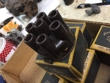 Charger l'image dans la galerie, 6cyl. dist. cap IGB-1240 Auburn Essex Hupmobile Lafayette Diamond T Nash Hudson Packard Studebaker 33 34 35 36 37 38 39 40 41 42 46 47 48 49 50 51   SHIPPING INCLUDE
