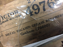 Charger l'image dans la galerie, PAIR Victor 49765 oil seal  GRAHAM STD 6  repalce 76600   metal encased grease retainersShipping include
