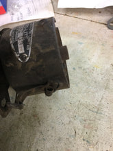 Charger l'image dans la galerie, Auto-Lite 6cyl distributor IGB-4393 1933 1934 1935 Studebaker 33 34 35   Shipping include
