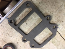 Charger l'image dans la galerie, NORS hot spot gasket replace 496215  Pontiac 6 cyl 1934 1935 1936 1937 1938 1939  manifold  34 35 36 37 38 39 SHIPPING INCLUDE
