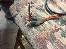 Charger l'image dans la galerie, original good used Mopar dash RADIO 1968 1967 1969 Dodge  AM  Shipping include
