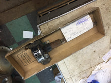 Charger l'image dans la galerie, NOS replacement distributor Mallory R37  for Chrysler Desoto 8 cyl  1930 31 32  SHIPPING INCLUDE
