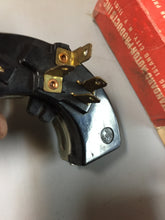 Charger l'image dans la galerie, replace 1993613 GM Chevrolet 1957 58 5 60 61 62 63 64 neutral safety switch    34$ SHIPPING INCLUDE

