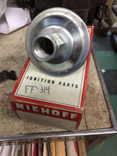 Charger l'image dans la galerie, nors distributor vacuum advance F-314 Fomoco Replace B7A-12370A :  1957 1958 1959 Edsel v8 Ford v8 Lincoln Mercury T-Bird vacuum advance 150$ shipping include
