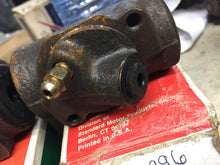 Charger l'image dans la galerie, nors EIS wheel cylinder 1 1/8 front wheel Right &amp; Left  GM 1964 65 66 67 68 69 70 71 72 73 74 Buick Cadillac Chevrolet Pontiac Oldsmobile  100$ shipping include
