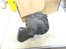 Charger l'image dans la galerie, NOS AC 4701 Fuel pump single 283 v8 eng. Checker Cab, Chevrolet Pontiac Chev, truck 1959 - 69  Shipping include
