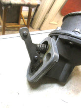 Charger l'image dans la galerie, NOS AC 4701 Fuel pump single 283 v8 eng. Checker Cab, Chevrolet Pontiac Chev, truck 1959 - 69  Shipping include
