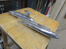 Charger l'image dans la galerie, GM 1939 1940 LaSalle Cadillac hood ornament  latch 39 40 SHIPPING INCLUDE
