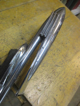 Charger l'image dans la galerie, GM 1939 1940 LaSalle Cadillac hood ornament  latch 39 40 SHIPPING INCLUDE
