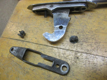 Charger l'image dans la galerie, GM 1939 1940 LaSalle Cadillac hood ornament  latch 39 40 SHIPPING INCLUDE
