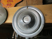 Charger l'image dans la galerie, Packard 30's 40's 50's  hupcap 35$ EACH/ FOR ONE HUBCAP AT YOUR CHOICE    Shipping include
