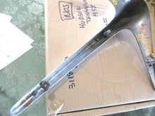 Load image into Gallery viewer, NOS Hudson Terraplane 1955 Hood ornament  55  SHIPPING INCLUDE (Copie)
