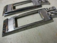 Charger l'image dans la galerie, GM Chevrolet emblem 327 59 60 61 62 63 64 65 66 67 68 69 70 71 72 73 74 75 76 77
