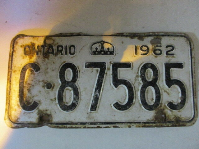 1962 Canada vintage collectible Ontario license plate 62 C