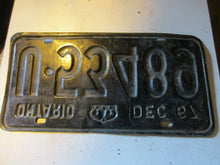 Charger l&#39;image dans la galerie, 1967 Canada vintage collectible Ontario license plate DEC 67
