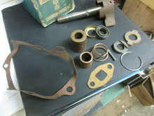 Charger l'image dans la galerie, nors Mopar Dodge water pump kit 35 36 37 38 39 40 41 42 46 47 48 49 50 Plymouth  95$US including shipping USA &amp;Canada
