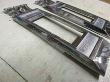 Charger l'image dans la galerie, GM Chevrolet emblem 327 59 60 61 62 63 64 65 66 67 68 69 70 71 72 73 74 75 76 77
