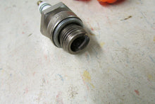 Charger l&#39;image dans la galerie, Automobilia Spark plug safety container Bosch sparkplug Germany
