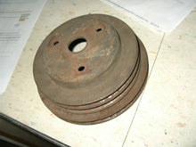 Charger l&#39;image dans la galerie, 350 crankshaft air conditionning pulley
