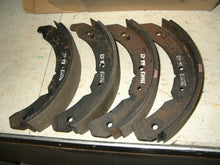 Charger l'image dans la galerie, NORS brake lining shoe set Austin M.G. Wolseley 1959 59 116113
