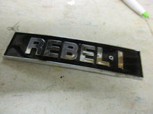 Charger l'image dans la galerie, REBEL 1  crest emblem plastic 70's 80's AMC ? Shipping include
