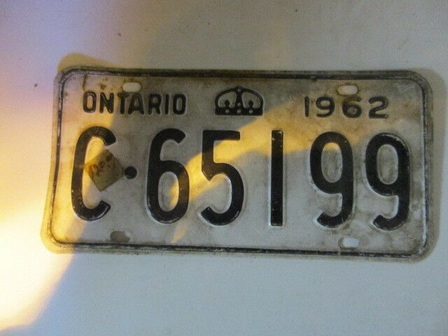 1962 Canada vintage collectible Ontario license plate 62