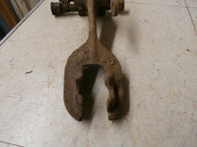 Charger l&#39;image dans la galerie, 10&#39;s 20&#39;s Ford model T era suspension arm aftermarket device Hassler shock

