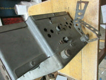 Load image into Gallery viewer, oem original vintage Hudson 1948 1949 radio 46 47 48 49 50 51 52 53 54

