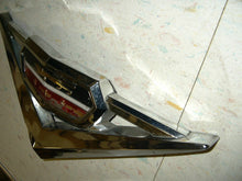 Charger l&#39;image dans la galerie, CDBAE-8216-A Ford Lincoln Mercury crest 58 59 60 61 62 63 64 65 66 67 68 69 70
