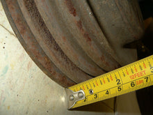 Charger l&#39;image dans la galerie, 350 crankshaft air conditionning pulley
