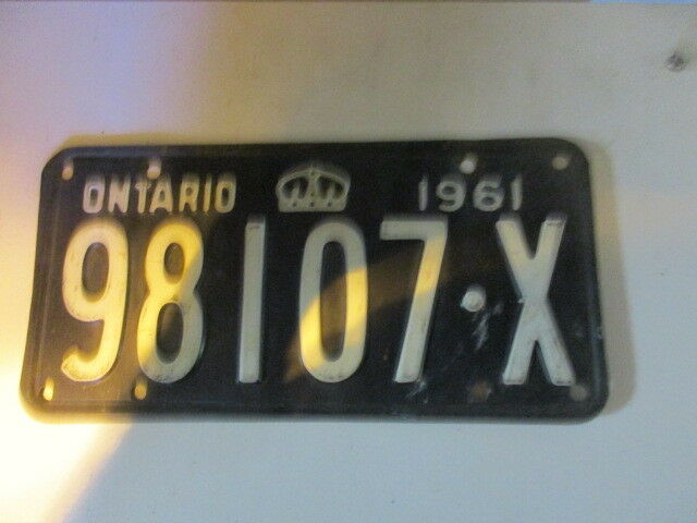 1961 Canada vintage collectible Ontario license plate 61 x