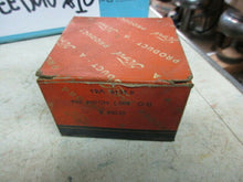 Charger l&#39;image dans la galerie, 19A 6135 B piston pin  box of 8  36 37 38 39 40 41 42 46 47 Ford Mercury Lincoln
