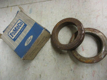 Charger l&#39;image dans la galerie, CB9AZ-1180A Ford Mercury Lincoln bearing retainer 60 61 62 63 64 65 66 67 8 70&#39;s

