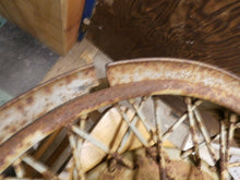 Charger l'image dans la galerie, Wirewheel 7 holes nuts Luxury cars 20's 30's  Shipping include
