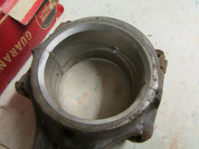 Charger l&#39;image dans la galerie, Chevrolet 1933 34 connecting rod babbit bearing  GM # 837107 Pass Truck ( ONE )
