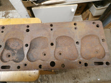 Charger l&#39;image dans la galerie, 8 cyl. Packard head 34 35 36 37 38 39 40 41 42 46 47 48  49 50part number 367635
