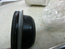 Charger l&#39;image dans la galerie, 4058047 Plymouth Desoto Dodge Chrysler 50&#39;s 60&#39;s 70&#39;s 80&#39;s oil seal boot transm.
