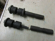 Charger l&#39;image dans la galerie, 3879220 NOS Mopar C Body 74 75 76 77 78 FRONT SWAY BAR ATTACHING PKG
