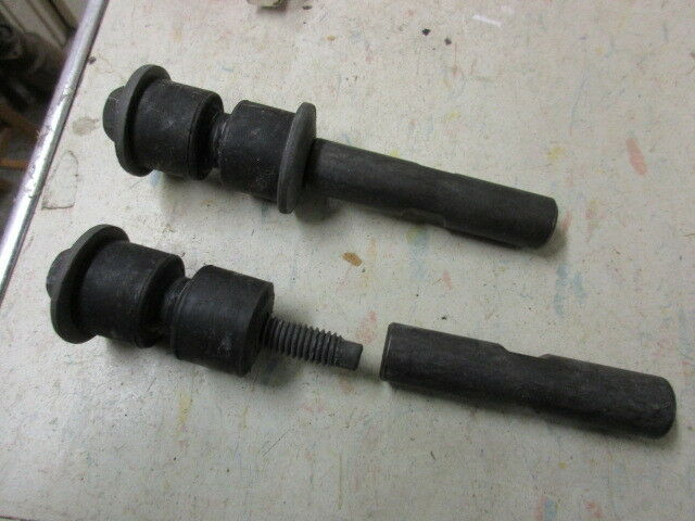 3879220 NOS Mopar C Body 74 75 76 77 78 FRONT SWAY BAR ATTACHING PKG