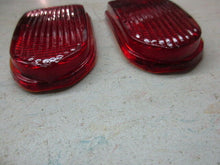 Charger l'image dans la galerie, NEVER USED NORS GM PAIR GLASS Chevrolet 1949 tail lamp lens 49 Lynx Eye T-336
