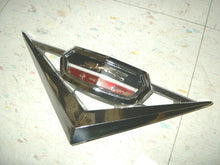 Charger l&#39;image dans la galerie, CDBAE-8216-A Ford Lincoln Mercury crest 58 59 60 61 62 63 64 65 66 67 68 69 70
