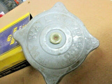 Charger l'image dans la galerie, nos R-1 cap Hupmobile Lincoln Oldsmobile Packard Pierce Arrow 35 36 37 38 39 40 41 Shipping include
