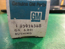 Charger l&#39;image dans la galerie, 3924348 GM bushing king pin Chevrolet big truck  GMC 71 72 73 74 75 76 77 78
