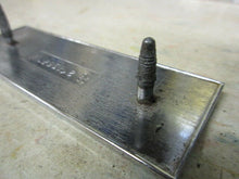 Charger l&#39;image dans la galerie, 2189687 Mopar crest CROWN QTR PANEL  IMPERIAL 1962 1963  62 63 Chrysler

