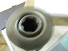 Charger l&#39;image dans la galerie, 1929402 GMC REO IHC Diamond T John Deere 54 55 56 58 59 60 61 drive end starter
