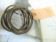 Charger l&#39;image dans la galerie, 1949 1950 Fomoco 8A-3581 49 50 steering gear housing cover gasket Ford 114 (1)

