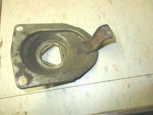 Charger l'image dans la galerie, OEM GM  Oldsmobile TAIL LAMP  inside bulb socket   1951 1952  49 50 51 52
