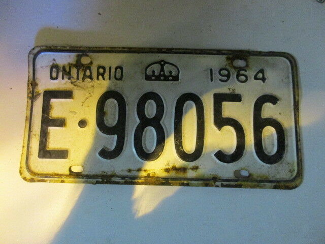 1964 Canada vintage collectible Ontario license plate 64  E98